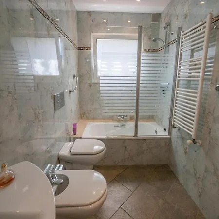 Modern In With Pool Roses