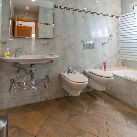 Modern In With Pool Roses