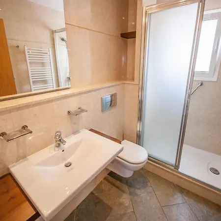 Modern In With Pool Apartament *