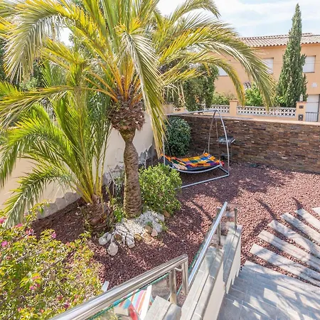 Modern In With Pool Roses